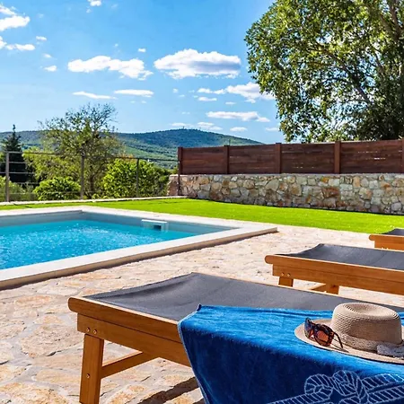Holiday home Mara Sibenik