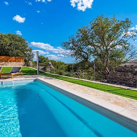 Mara Holiday home